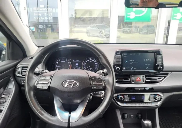 Hyundai I30 cena 81900 przebieg: 62300, rok produkcji 2021 z Starachowice małe 92
